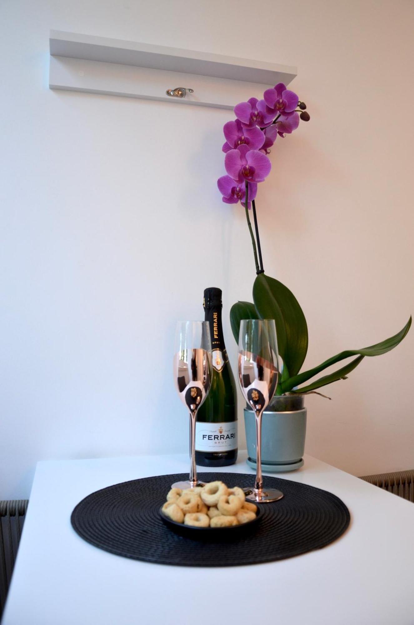 18Zero2 Luxury Rooms Bari Dış mekan fotoğraf