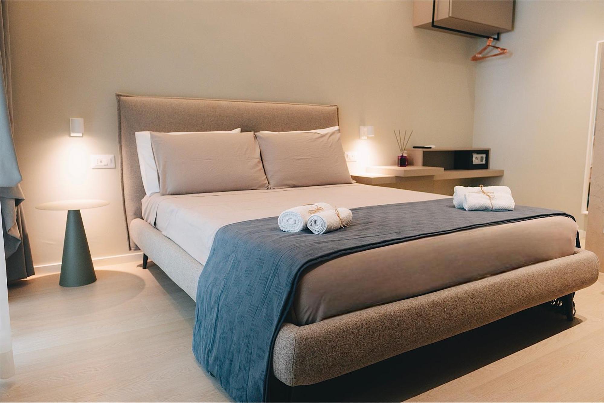 18Zero2 Luxury Rooms Bari Dış mekan fotoğraf